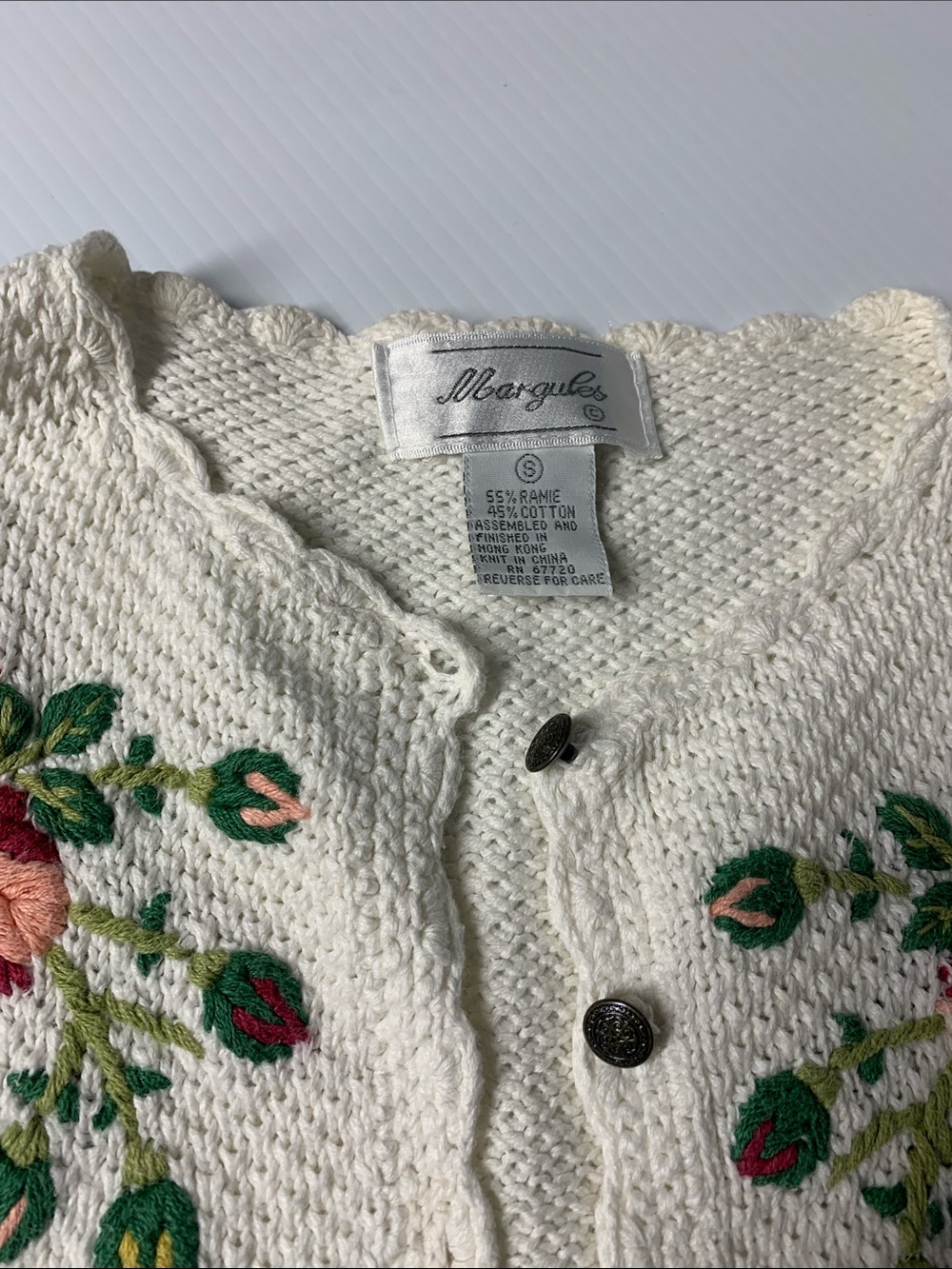 Vintage Cream Floral Embroidered Cardigan Sweater - Picture 3 of 4